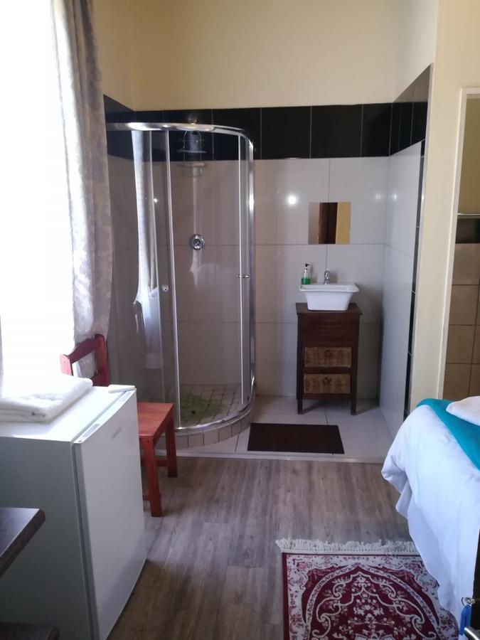 White House Lodge On Main Beaufort West Εξωτερικό φωτογραφία