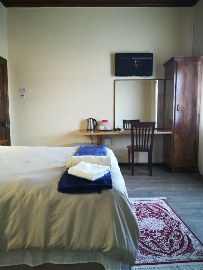White House Lodge On Main Beaufort West Εξωτερικό φωτογραφία
