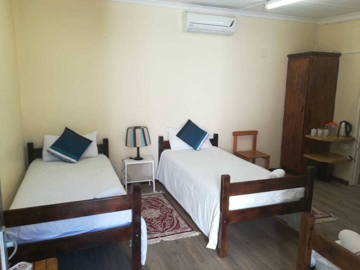 White House Lodge On Main Beaufort West Εξωτερικό φωτογραφία