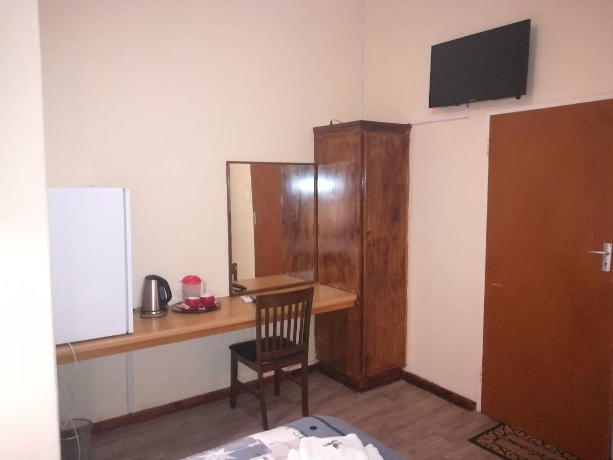 White House Lodge On Main Beaufort West Εξωτερικό φωτογραφία