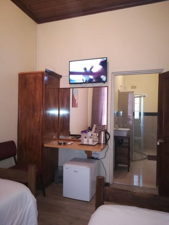 White House Lodge On Main Beaufort West Εξωτερικό φωτογραφία