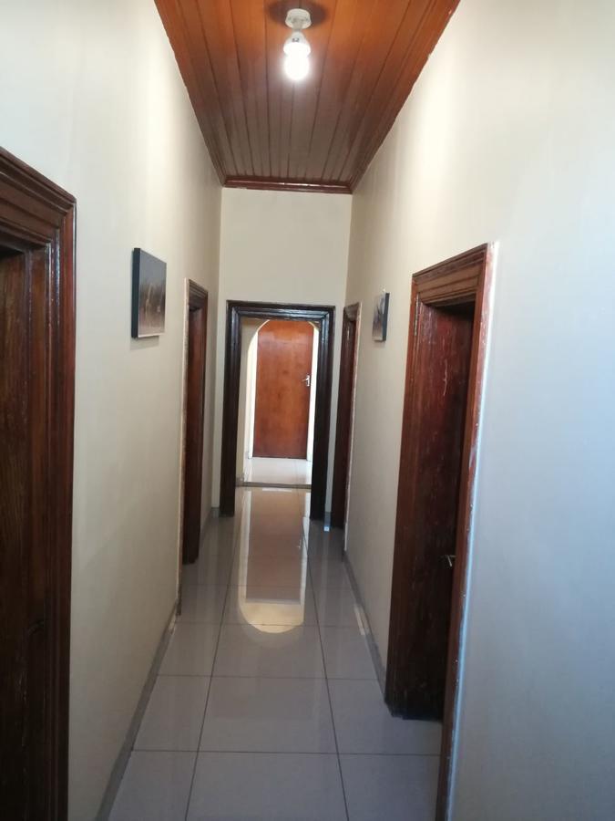 White House Lodge On Main Beaufort West Εξωτερικό φωτογραφία